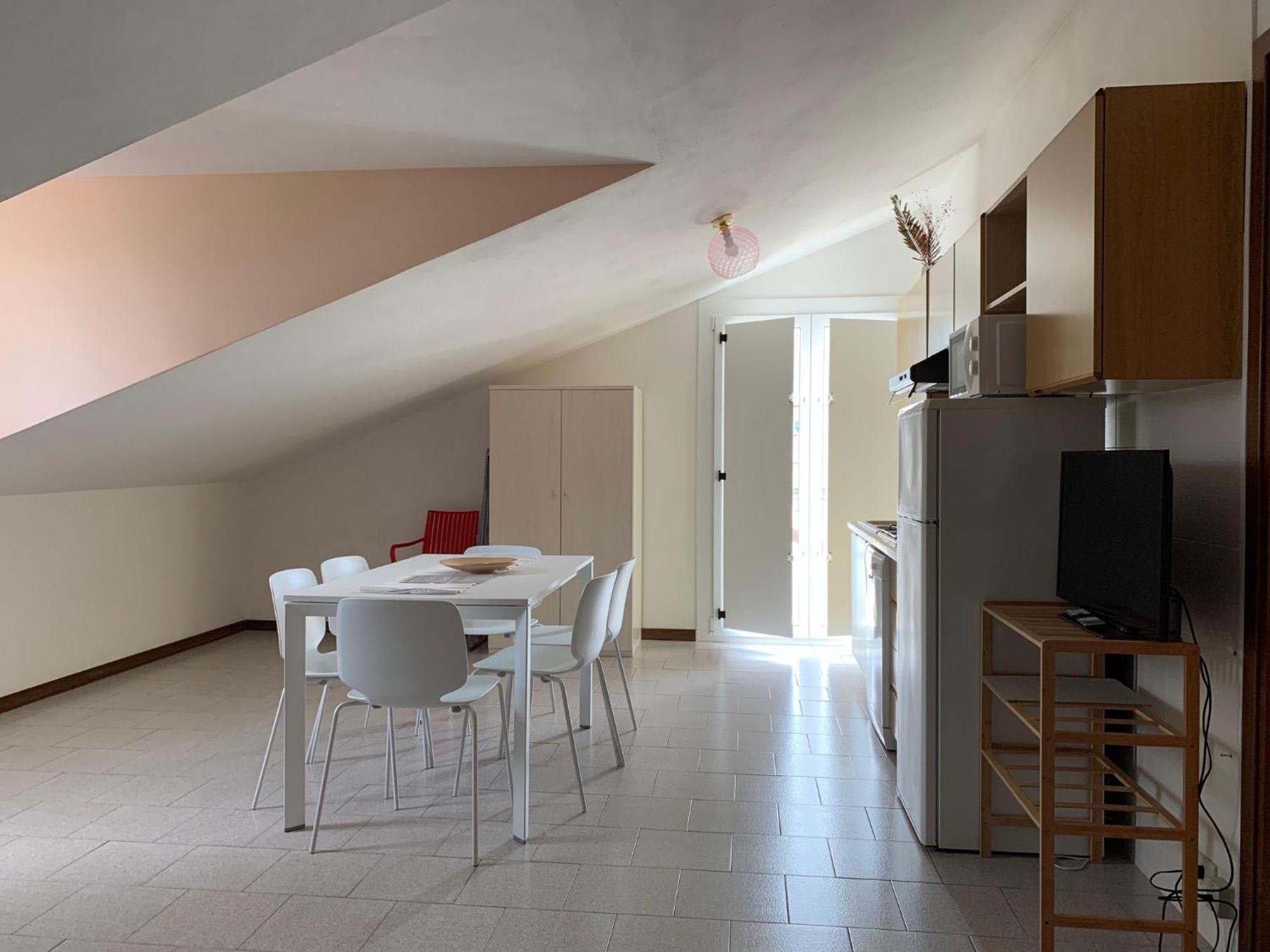 Dainese Apartments, Casa Ester Лидо-ди-Езоло Экстерьер фото